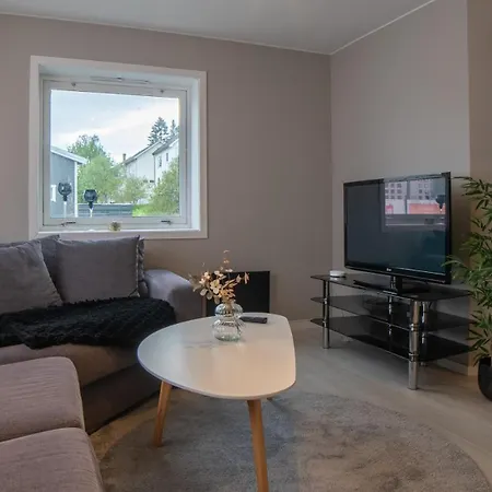 Apartment Close To Everything! Comfy! Tromso