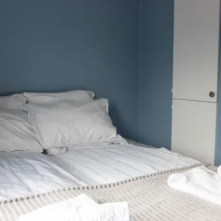 Practical 3-beds In アパート トロムソ